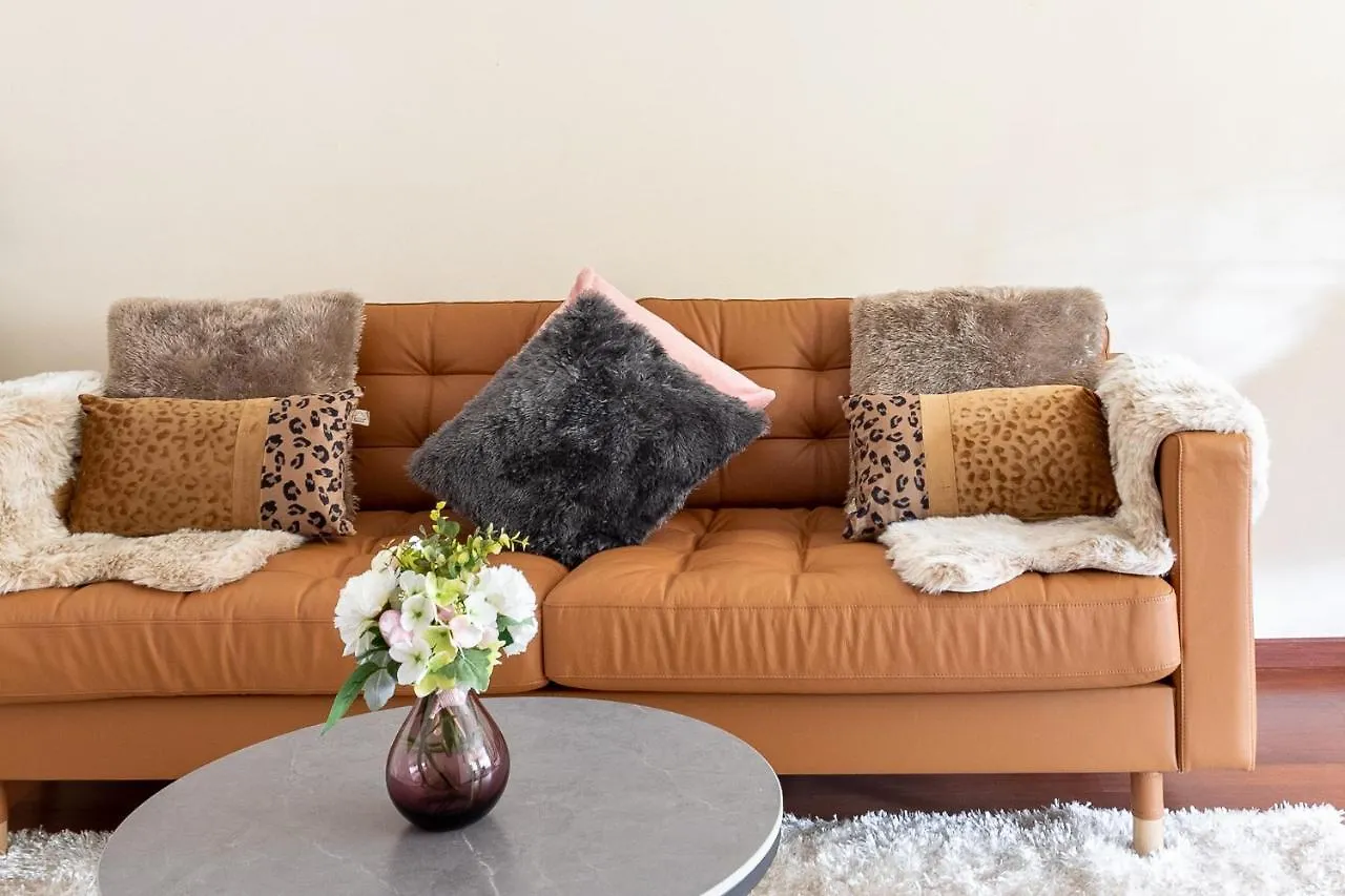 Luxe Apt With Parking & Garden In Wilrijk 安特卫普