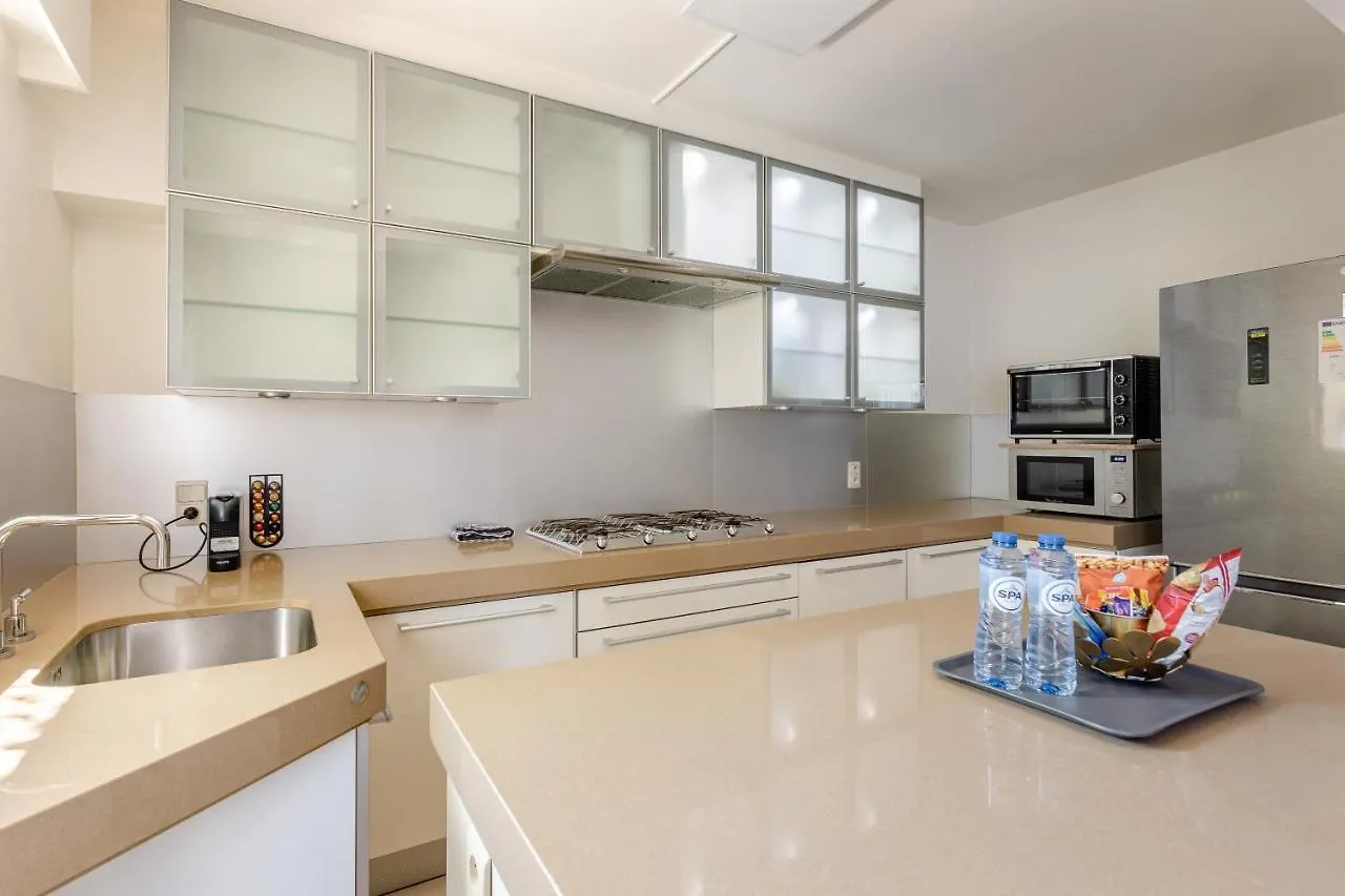 Luxe Apt With Parking & Garden In Wilrijk Amberes Bélgica