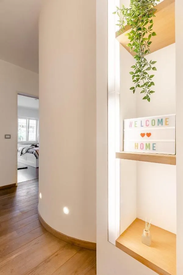 Luxe Apt With Parking & Garden In Wilrijk Amberes